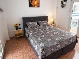 Ideal space in Mytilene, khách sạn ở Mytilini