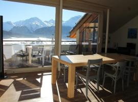 Apartment Sur Puoz 13 by Interhome, hotell i Samedan
