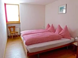 Apartment Chesa Thom - ÖV inklusive by Interhome