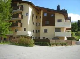 Apartment Pra d'Sura 104 by Interhome