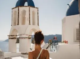 Santo Blue Horizon Blue domes view