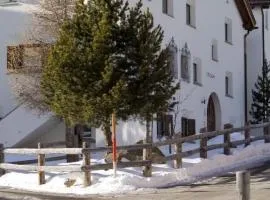 Apartment Chesa Champagna 18 by Interhome