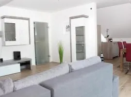 Holiday Home Nettes Ferienhaus in Hemfurth-Edersee mit Großer Terrasse by Interhome