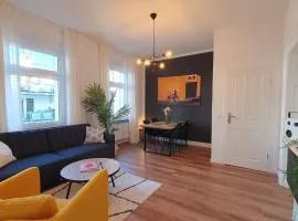 Apartment 250m Rhein - ruhiges Apartement nähe Hbf -K-111-S by Interhome