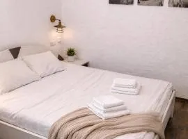 FLH - Chic Studio in Old Town