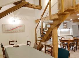 Maison Spacieuse et Lumineuse, Hotel in Demigny