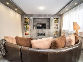 Spacious and cozy house 3 bedrooms、サン・タヴォルのホテル