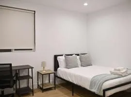 Calm Luxe Ensuite Room near USC-Shared Home