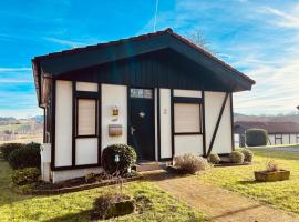 Holiday Home Rhön Bungalow 2 by Interhome, hotel di Dipperz