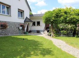 Holiday Home Almyssen by Interhome, Hotel in Alsbach