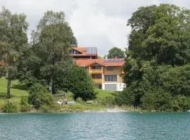Holiday Home Landgut mit Blick auf das Wasser by Interhome