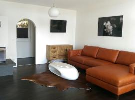 Holiday Home in Süd-Waldhanglage mit Seeblick by Interhome, Hotel in Ferchesar