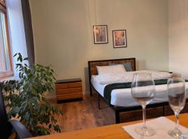 Apartment nahe Frankfurt am Main mit Parkplätzen PKW oder VAN โรงแรมในโรดาร์มาร์ค