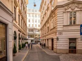 Vienna First District Rooftop Suite - Exclusive Living near Stephansdom