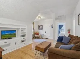 Quiet Como Lake 1 Bedroom w Office