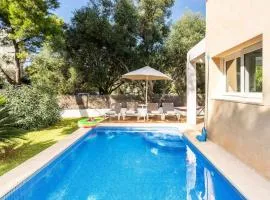 Holiday Home in Cala Ferrera mit Großer Terrasse by Interhome