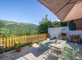 Apartment Ländliche Wohnung El Carbayu by Interhome, готель у місті Проаса