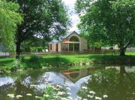Holiday Home Au Bas Chalonge Gîte by Interhome, hotel din Ligné