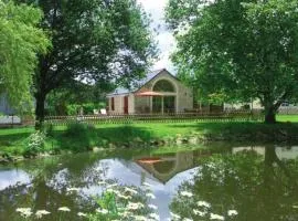 Holiday Home Au Bas Chalonge Gîte by Interhome