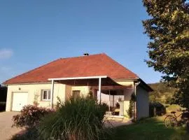Holiday Home an der Weinstraße von Burgund by Interhome