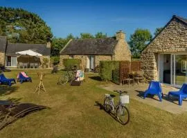 Holiday Home Großes Haus mit überdachtem und beheiztem Swimmingpool by Interhome