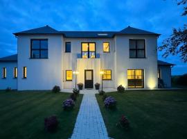 Holiday Home Villa Bellevue by Interhome, Hotel in Plouider