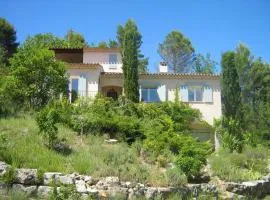 Holiday Home Charmantes Landhaus mit Garten by Interhome