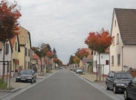 Apartment Wohnung am Rheinufer in Kunheim by Interhome, Hotel in Kunheim