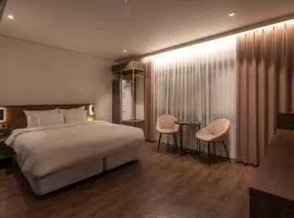 Cloud in Hotel Mokpo Peace Square