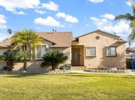 Family Oasis Near Disneyland & Knotts