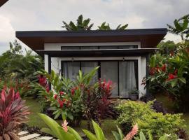 Natura Bungalows, hotel sa Fortuna