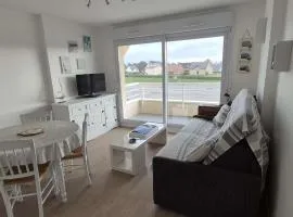 Studio cabine lumineux pour 4 avec balcon exposé sud, Stella Plage - FR-1-236-181