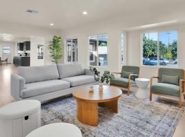 Stylish LA Retreat Near Disney Knotts SoFi: Paramount şehrinde bir otel