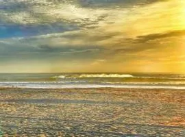 Luxe Beachside Escape Near Channel Islands