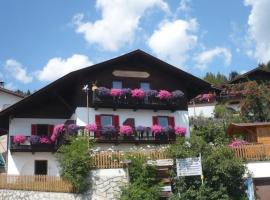 Apartment Haus Adler by Interhome, hotel a Maranza