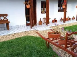 Vándor Kakas Vendégház dézsafürdővel