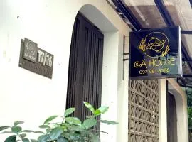 Cá House