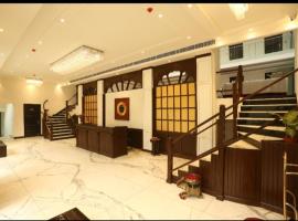 The Exotica Grandeur, hotel u gradu 'Jāmb'