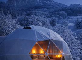 Ursa Camp, khách sạn ở Gornje Lipovo