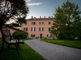 Se mi vuoi lasciare, Hotel in Carcare