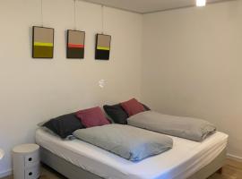 Helle Souterrainwohnung mit Komfort