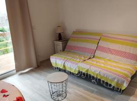 Entre Terre et Camargue- Studio de Charme, hotel v destinaci Le Cailar