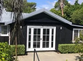 Waihinau Cottage - Contact us for one room 2 people rate!