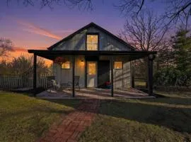 Renovated 1950s Barndominium Pet-Friendly & Modern