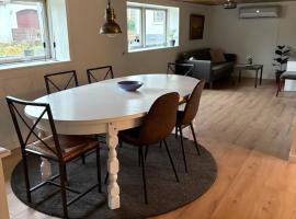 Charmerende sommerhus i fredelige omgivelser, hotel di Skorping