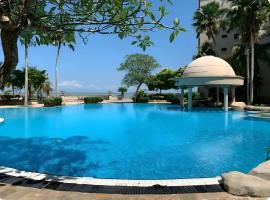 2BR Seaview Condo with Balcony, Riviera Bay Resort Melaka, hotel en Melaka