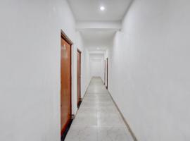 SPOT ON Hotel Aagman Inn, хотел в Chheonki