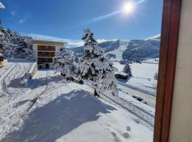 Le Cube Alpin - Cosy Studio - Vue Montagne - Gréolières les Neiges, hotel em Gréolières