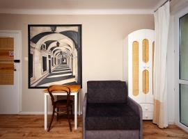 APARTAMENT 16, отель в Замосце