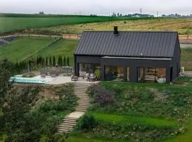 DOBRE 23j - Dom nad jeziorem, z basenem i linią brzegową